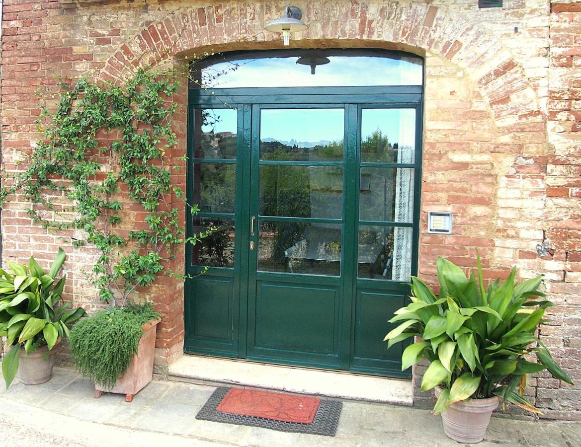 Nell'Antica Torre Di Fronte A Siena Apartment Екстериор снимка