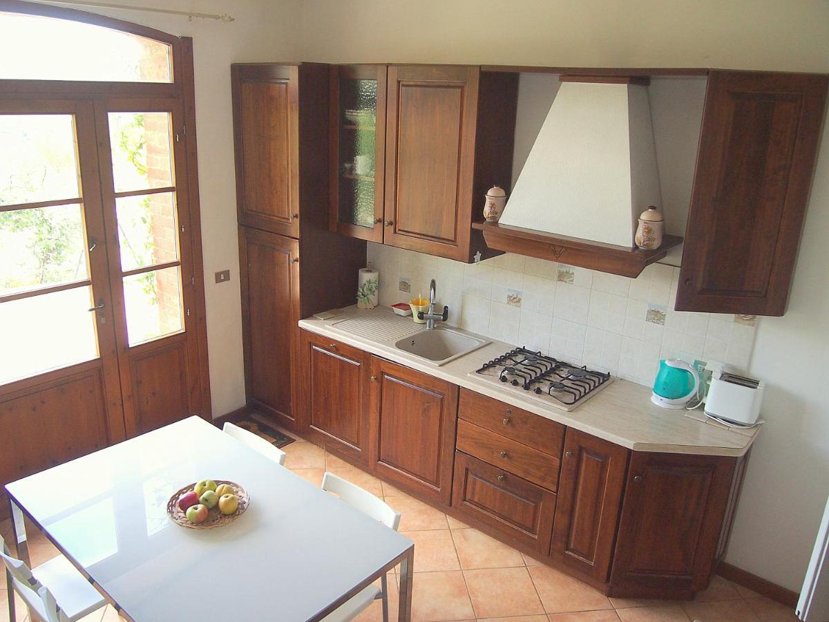 Nell'Antica Torre Di Fronte A Siena Apartment Екстериор снимка